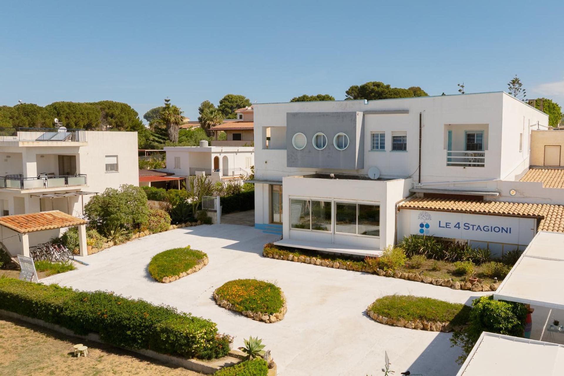 Residence Le 4 Stagioni Менфи Экстерьер фото